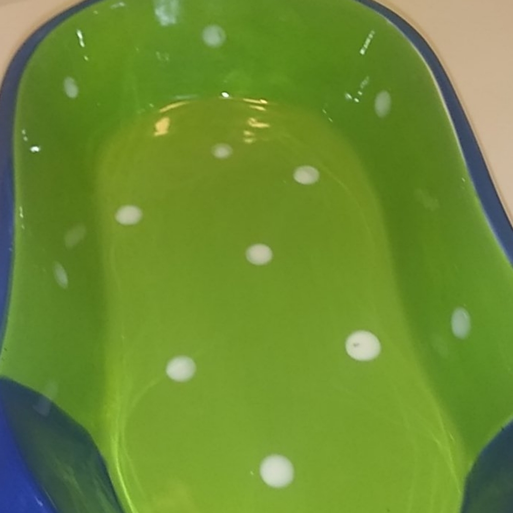 Ceramic serving dish. - Picture 10 of 10